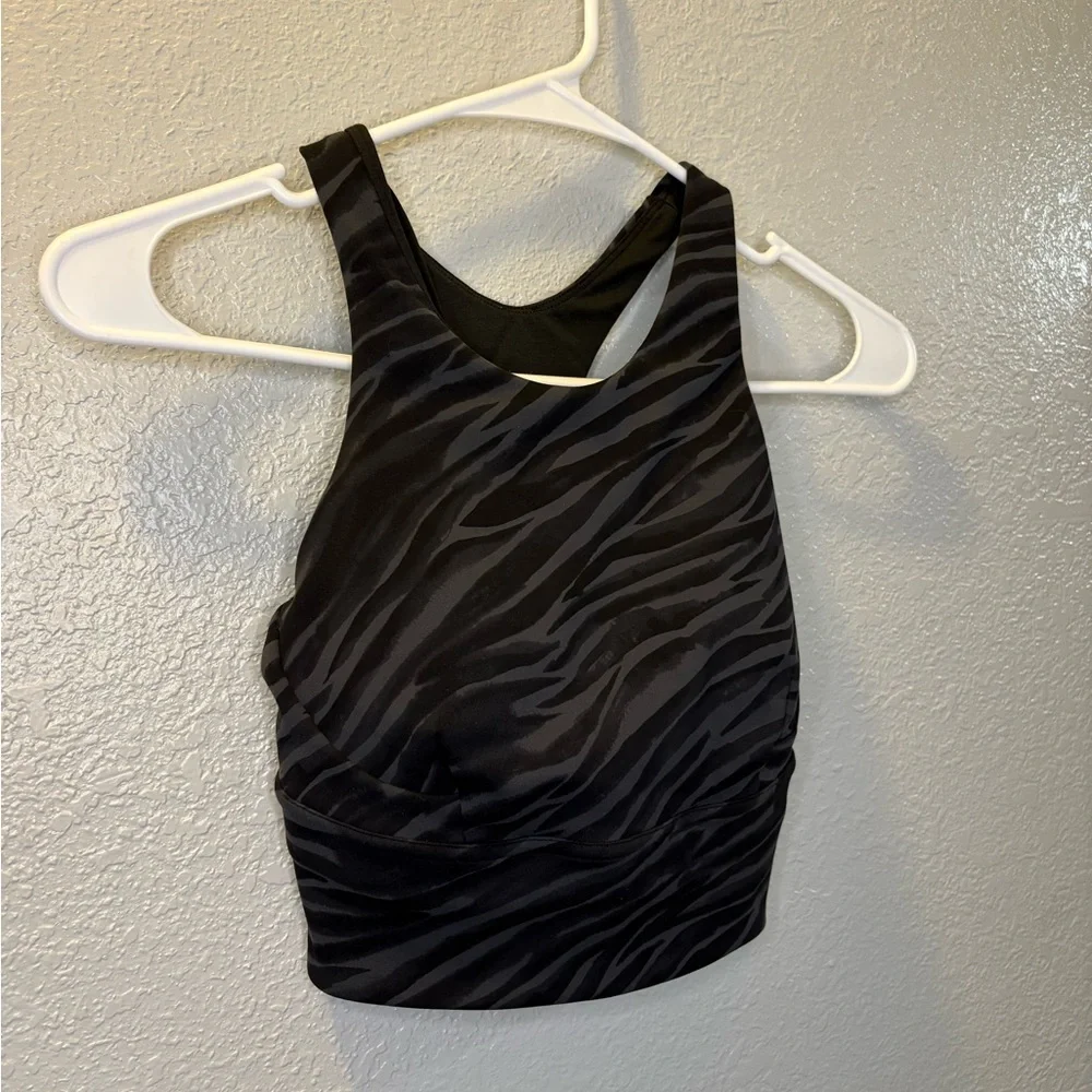 Lululemon Wunder Train Long-Line Bra *Medium Support